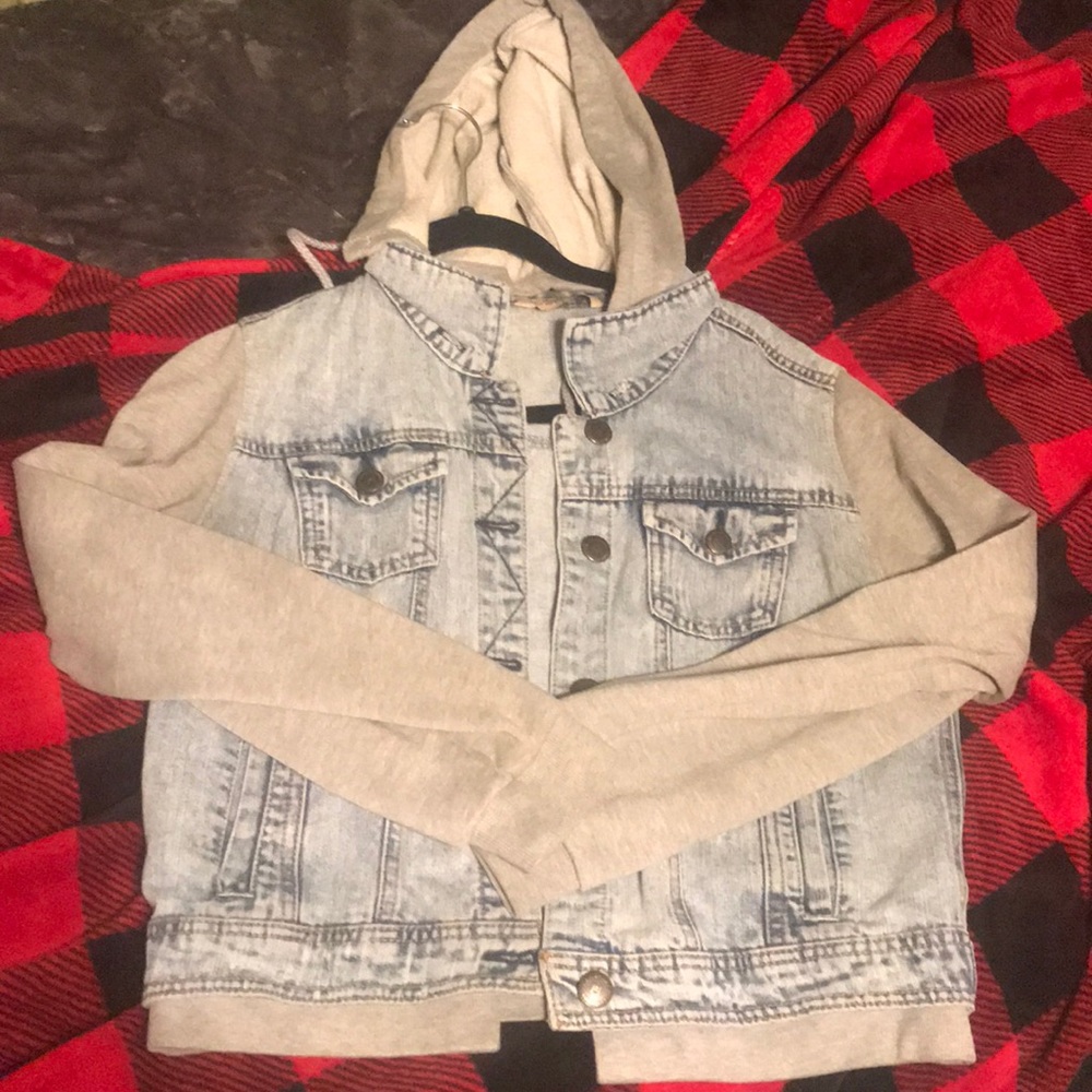 Jean jacket size L